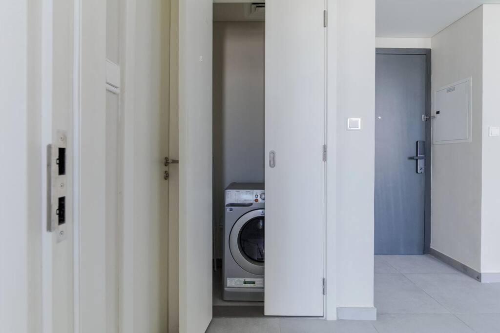 Sahab - Solo 1Br Apt In Al Jada 샤르자 외부 사진